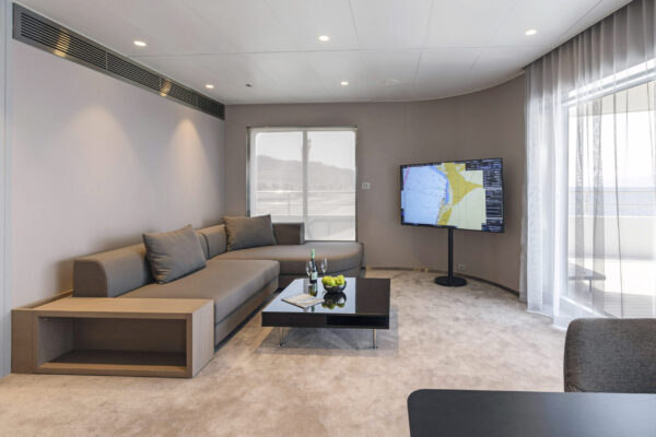 Emerald Azzurra Owner_s Suite Lounge